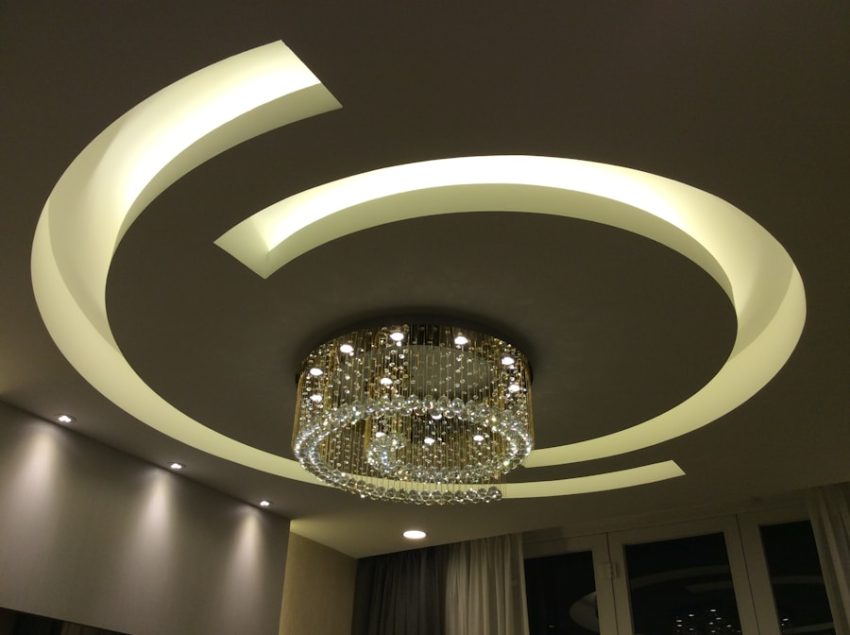 Photo "French round chandelier for living room, luxurious French living room"